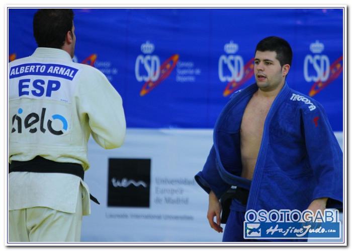 CEU2011 900100